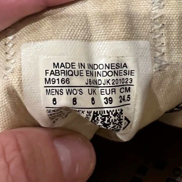 CLEARANCE
3 Pairs of Converse Size 8 Shoes | Red, Black and White - Picture 7 of 16